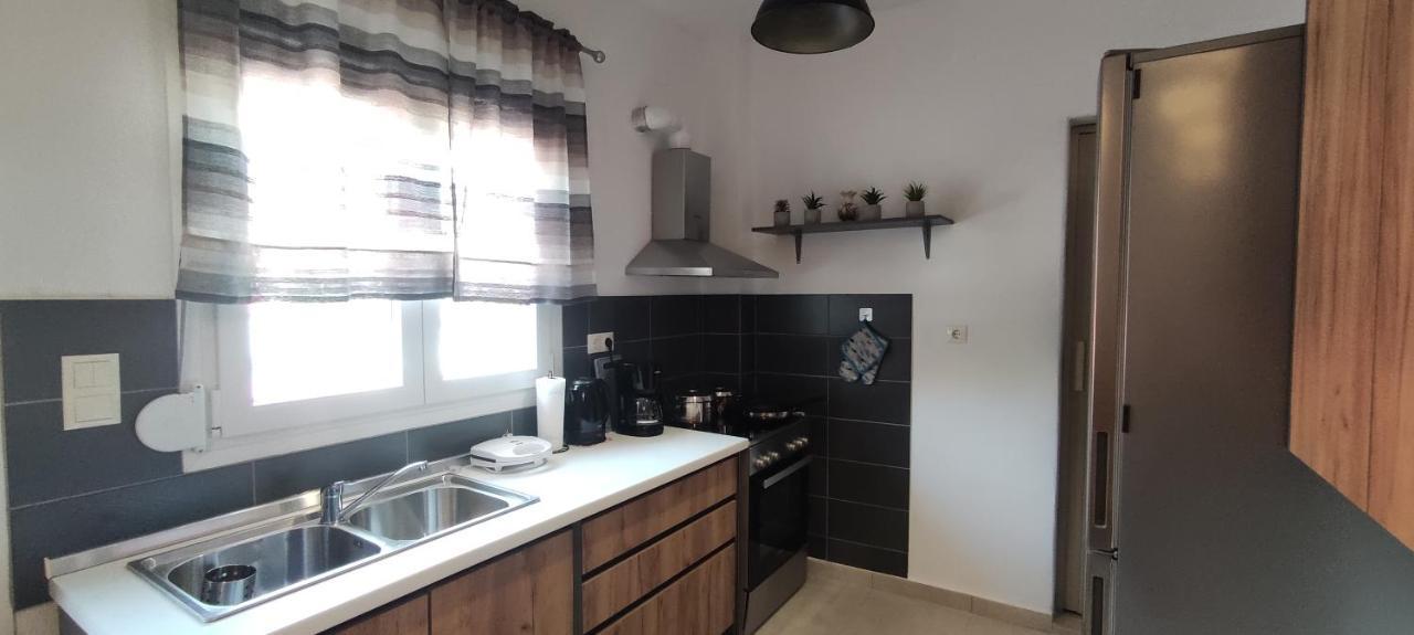 Seaside Apartments Nea Iraklia Exterior foto